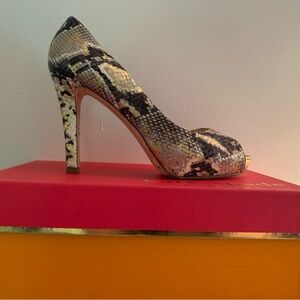 Kate Spade Animal Print Peeptoe Heels 4” Size 9